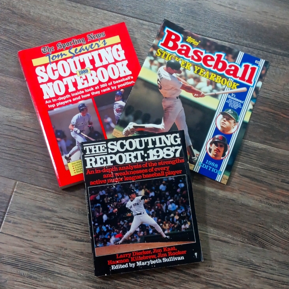 Lot of 3 Baseball ⚾️ Memorabilia - 2 books 1 magazine